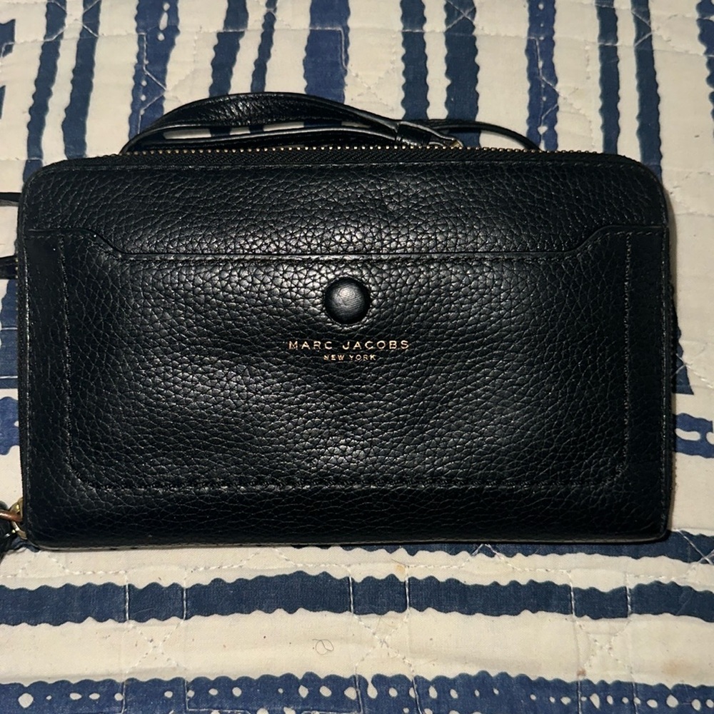 MARC JACOBS Empire City Leather Wallet Crossbody Bag